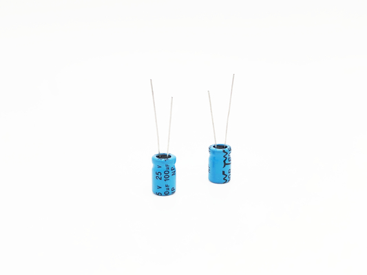 Auto-Ampere-Kondensator-Bi polarisierter Aluminiumelektrolytkondensator NP 100UF25V