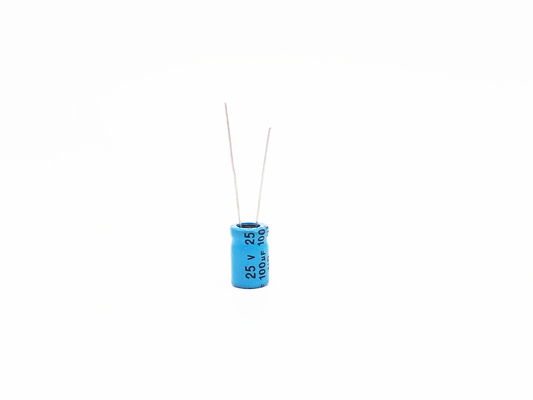 Auto-Ampere-Kondensator-Bi polarisierter Aluminiumelektrolytkondensator NP 100UF25V
