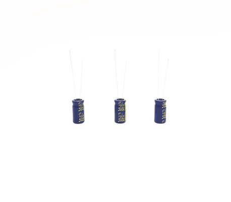 Radialaluminiumelektrolytkondensator-breite Temperatur 1UF400V 6.3X12MM