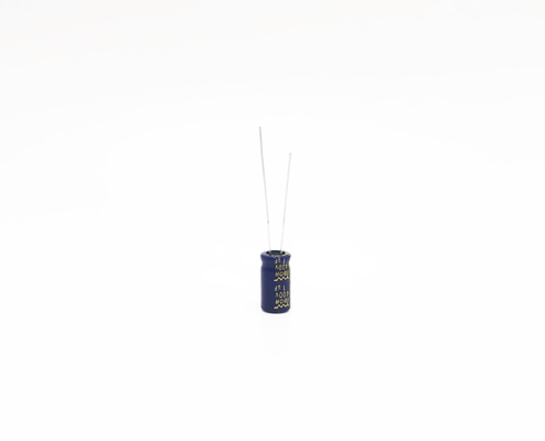 Radialaluminiumelektrolytkondensator-breite Temperatur 1UF400V 6.3X12MM