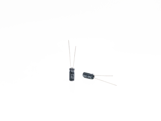 33UF35V Miniaturradialstrahl-Führungs-Art des kondensator-5x11mm 2000 Stunden