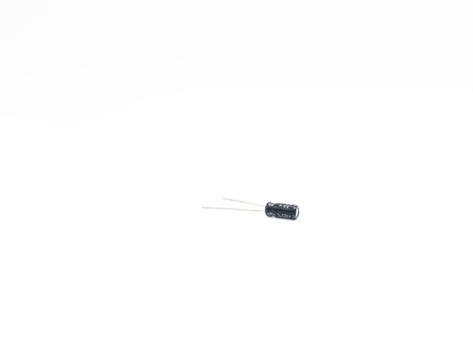 33UF35V Miniaturradialstrahl-Führungs-Art des kondensator-5x11mm 2000 Stunden