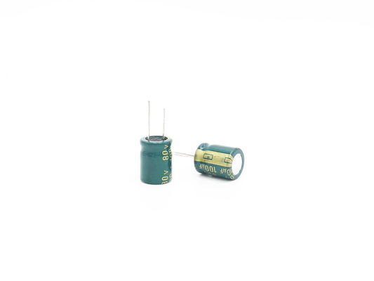 Niedrige ESR Kondensatoren ISO14001 1000uf 10v Elektrolytkondensator-10X16MM 5000 Stunden