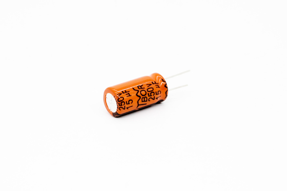 Aluminiumelektrolytkondensator-Hochspannung PSL 100uF 450V für CFL 10000 Stunden