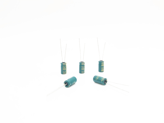 6.3x12MM laden Radialniedrige ESR 5000 Stunden Elektrolytkondensator-4.7UF 250V das Leben