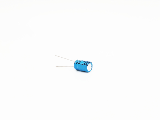 Ampere-Kondensator 8x12mm des Auto-220uF25V für Falschpolungs-Stromkreise
